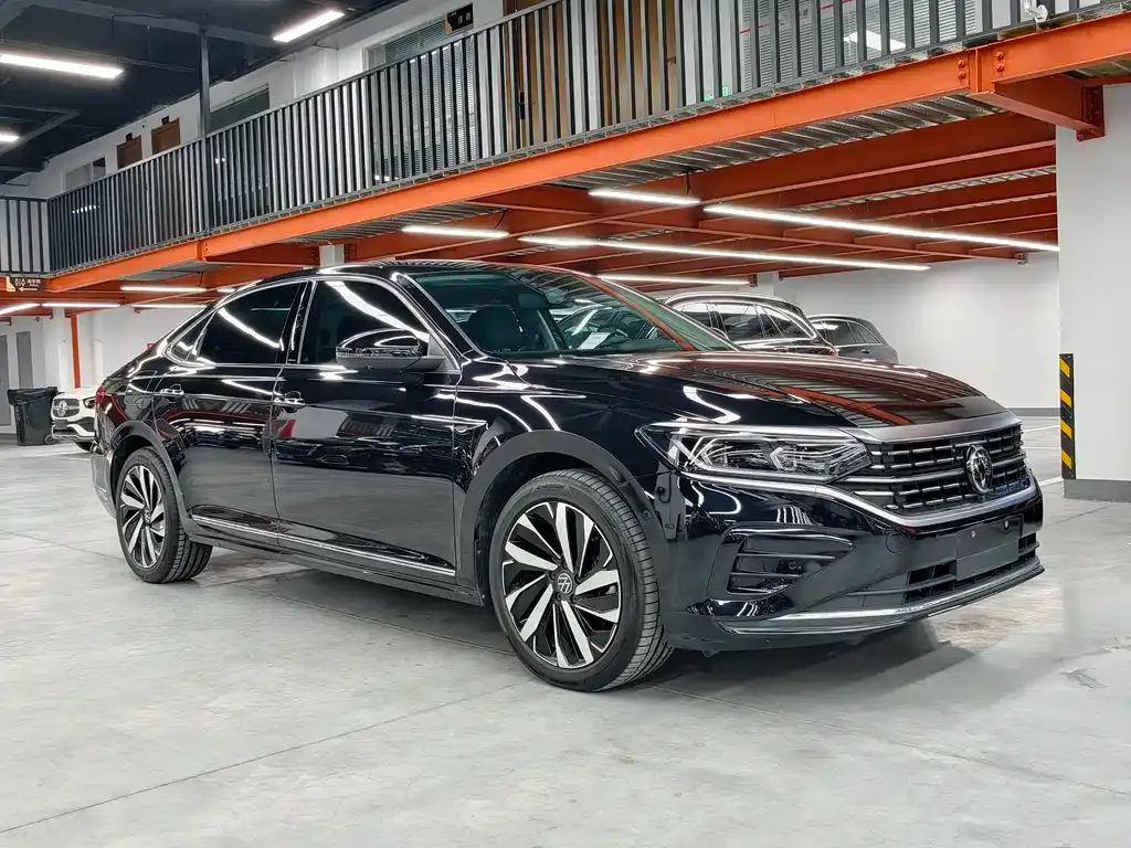Volkswagen Passat — фото 9