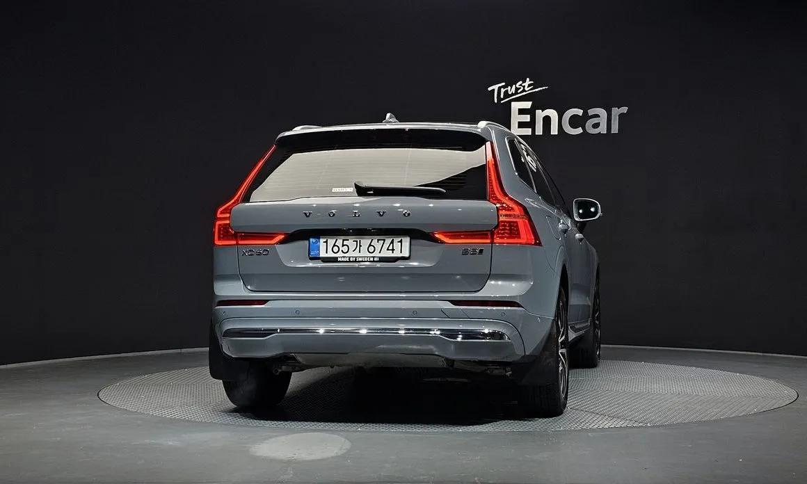 Volvo XC60 — фото 2