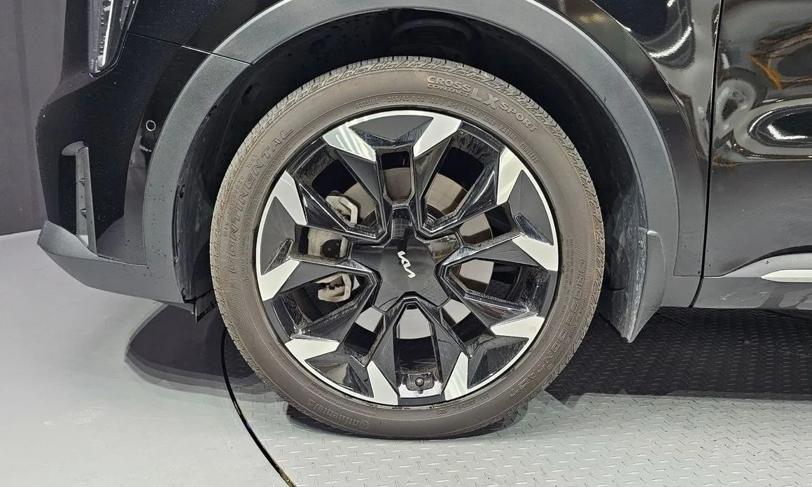 Kia Sorento — фото 8