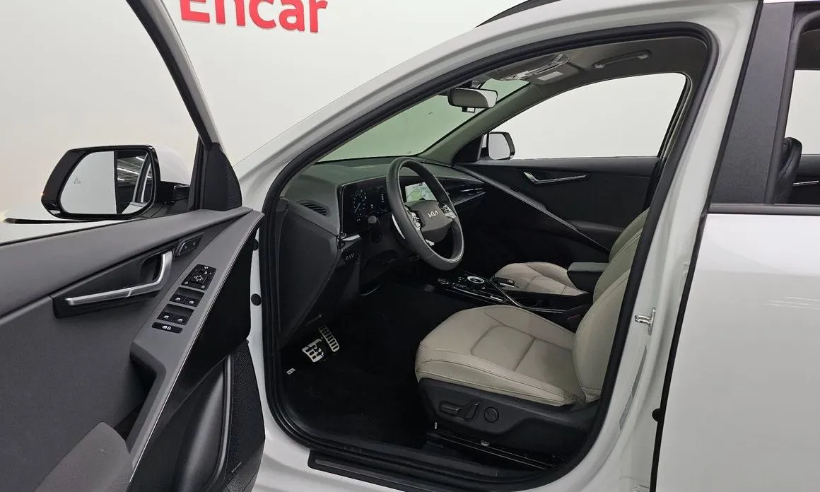 Kia Niro — фото 10