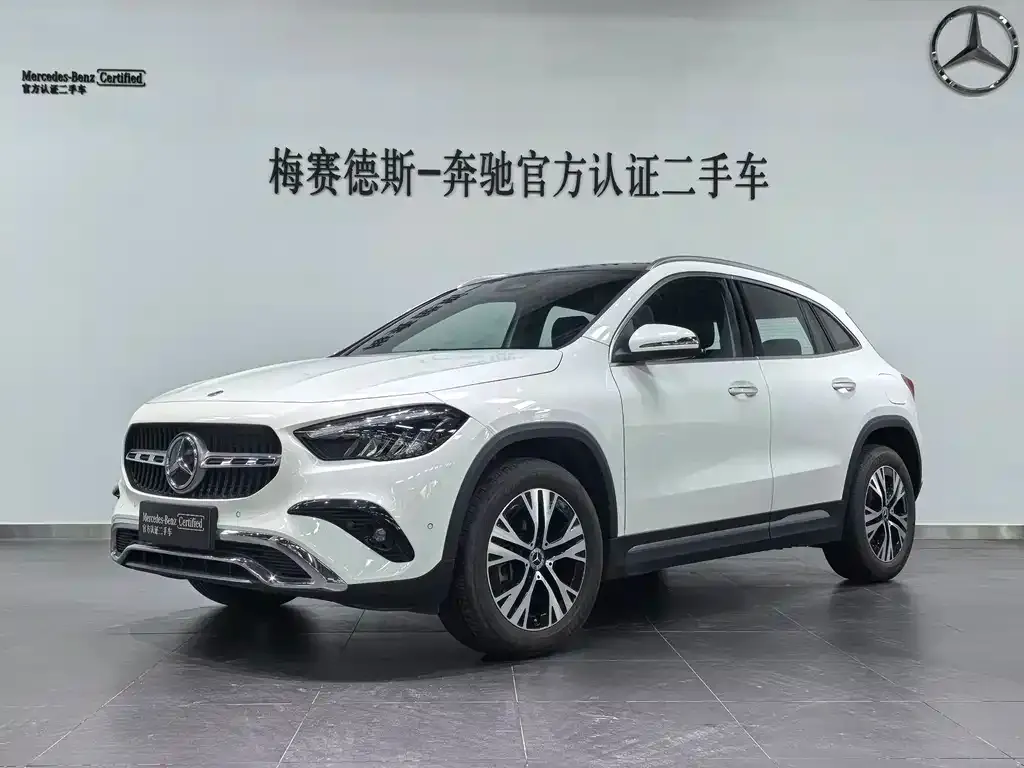 Mercedes-Benz GLA — фото 1
