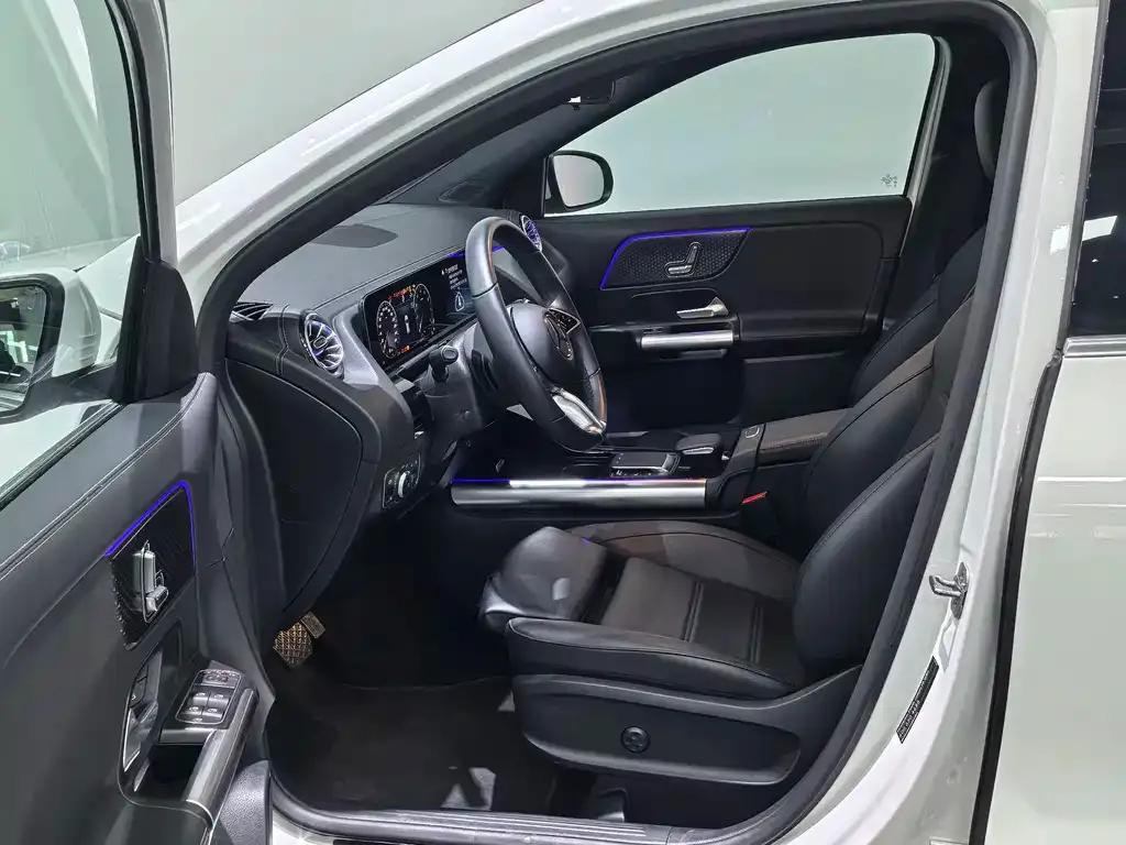 Mercedes-Benz GLA — фото 5