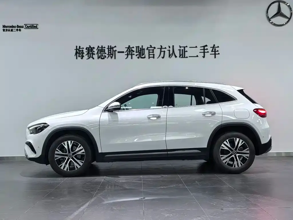 Mercedes-Benz GLA — фото 8