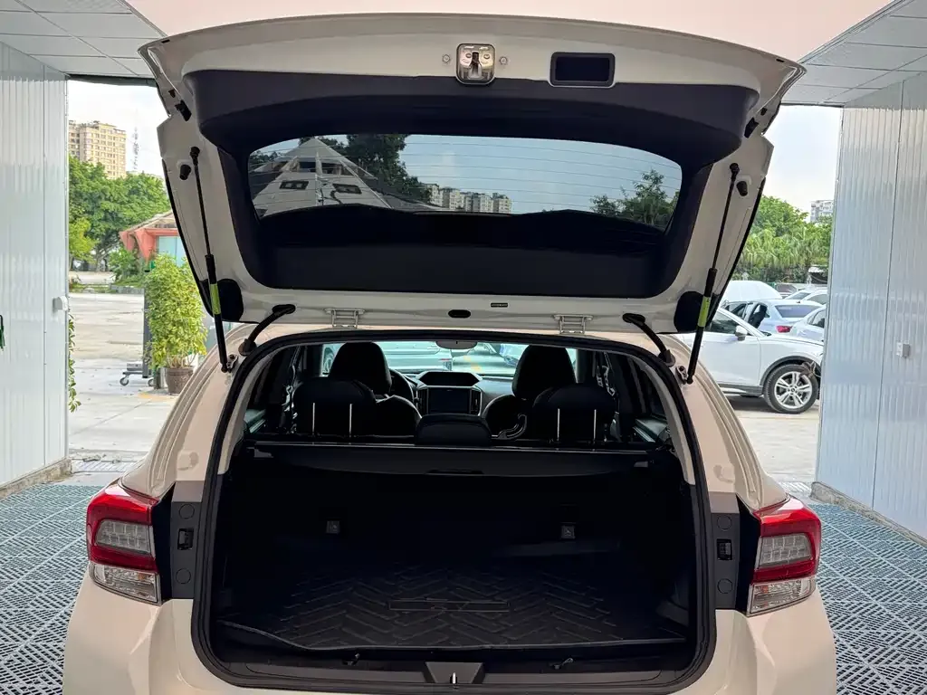 Subaru XV — фото 10