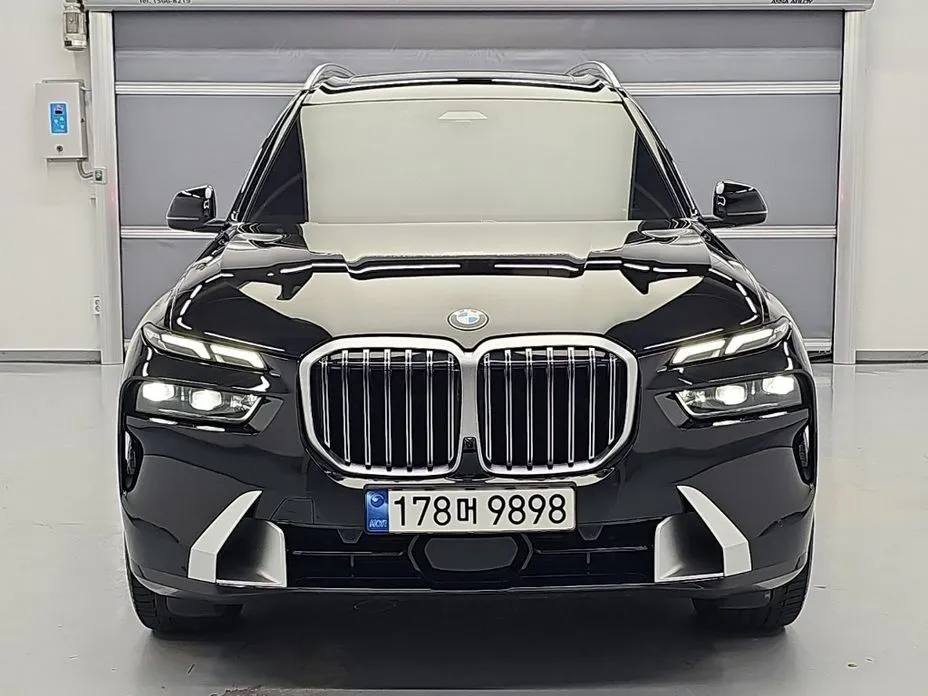 BMW X7 — фото 4