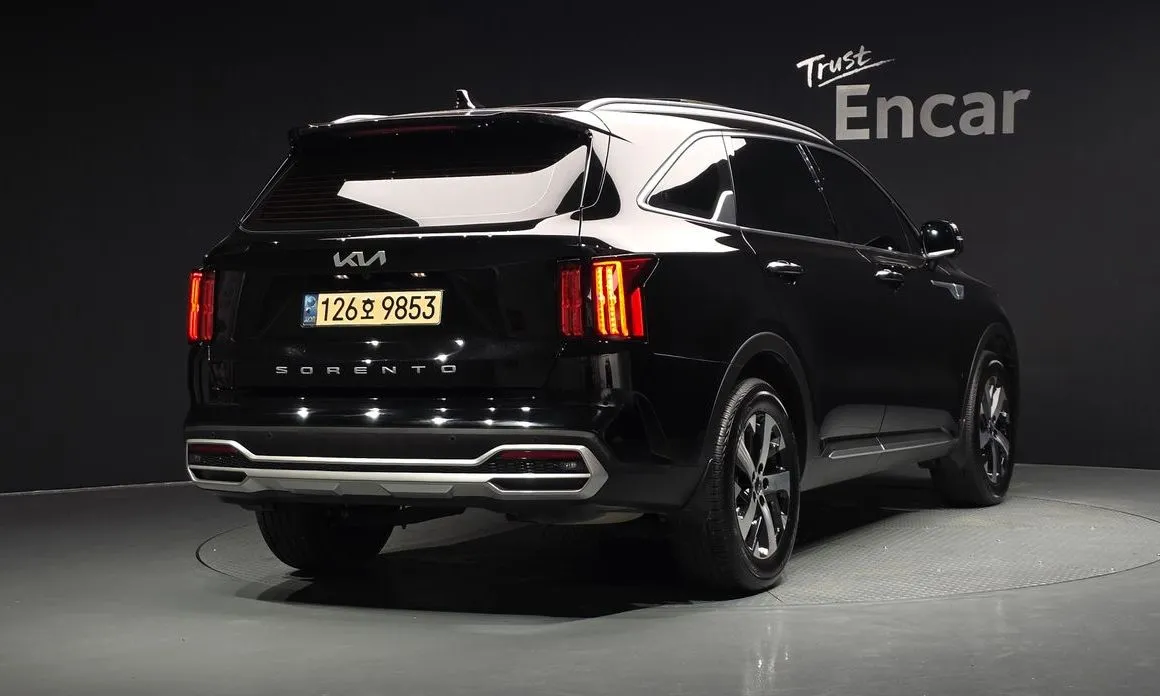Kia Sorento — фото 6