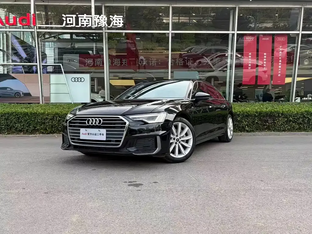 Audi A6L — фото 1
