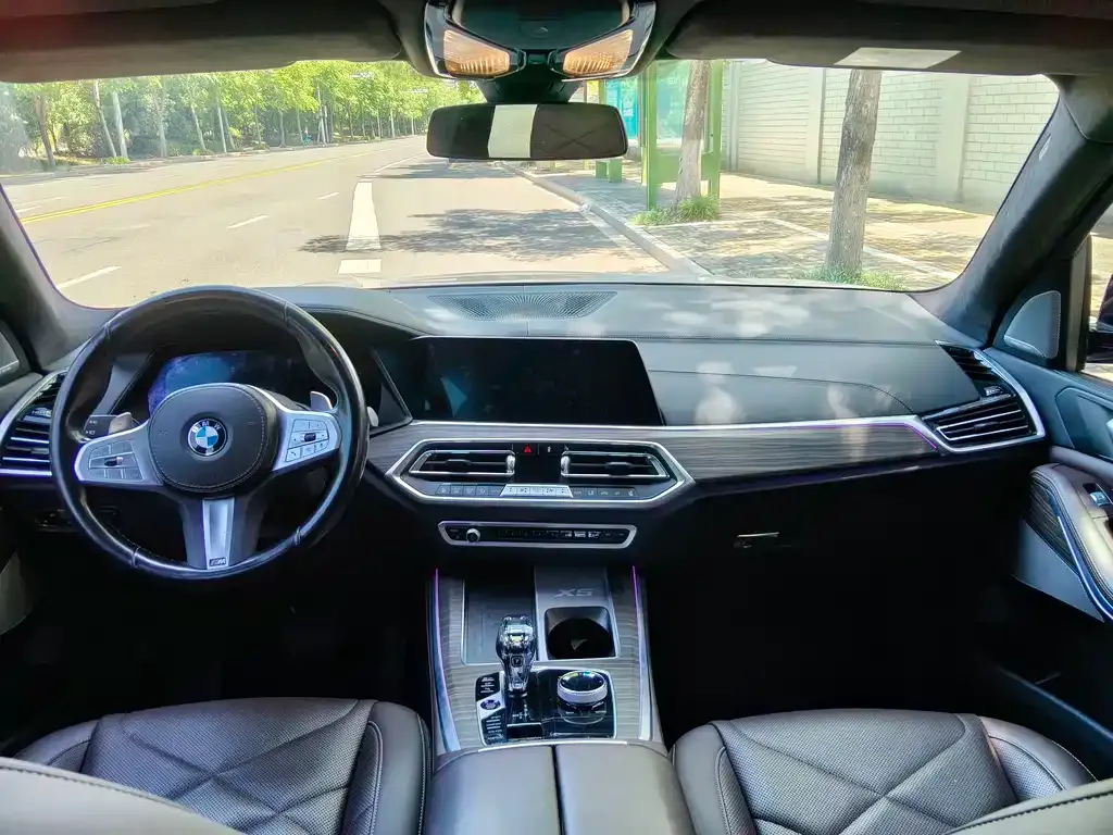 BMW X5 (Import) — фото 3