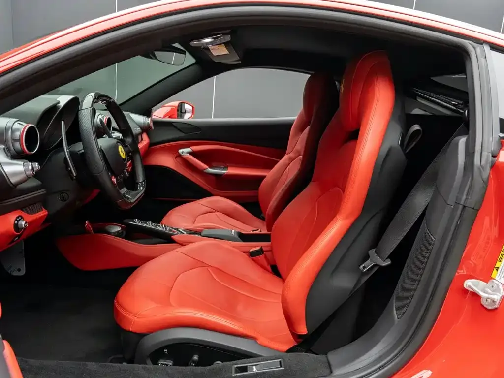 Ferrari F8 — фото 6