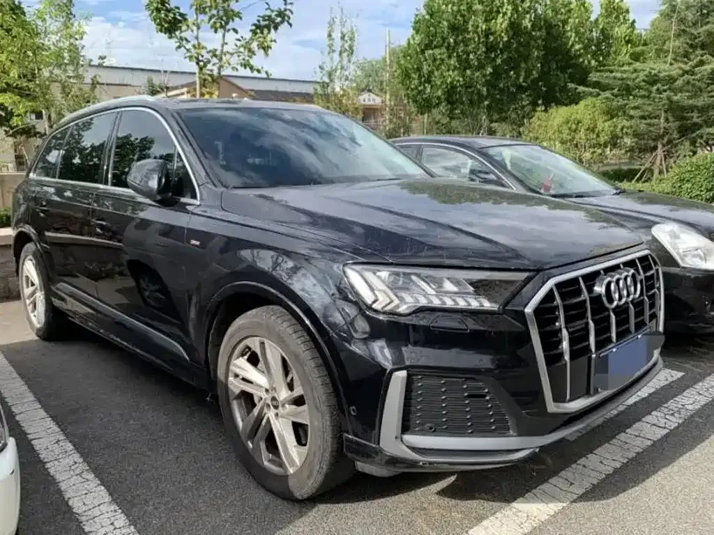 Audi Q7 — фото 7