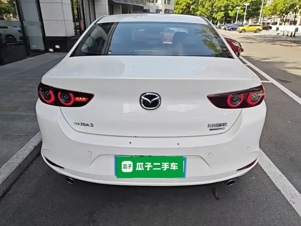 Mazda 3 Axela — фото 7