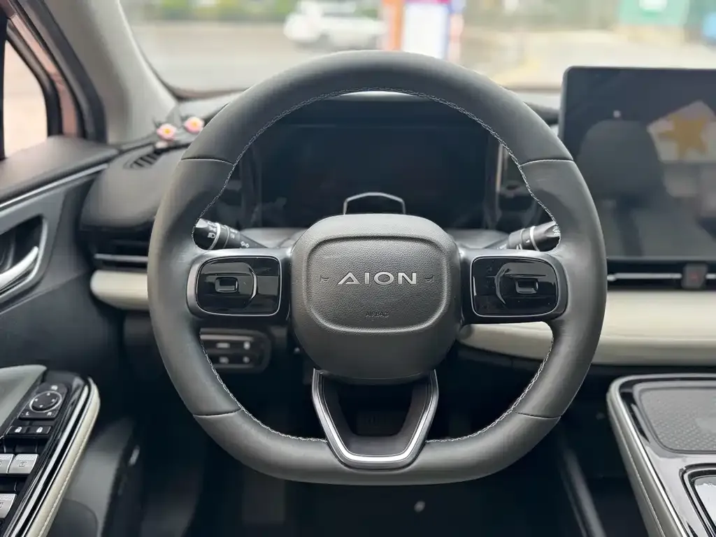 Aion S Plus — фото 5