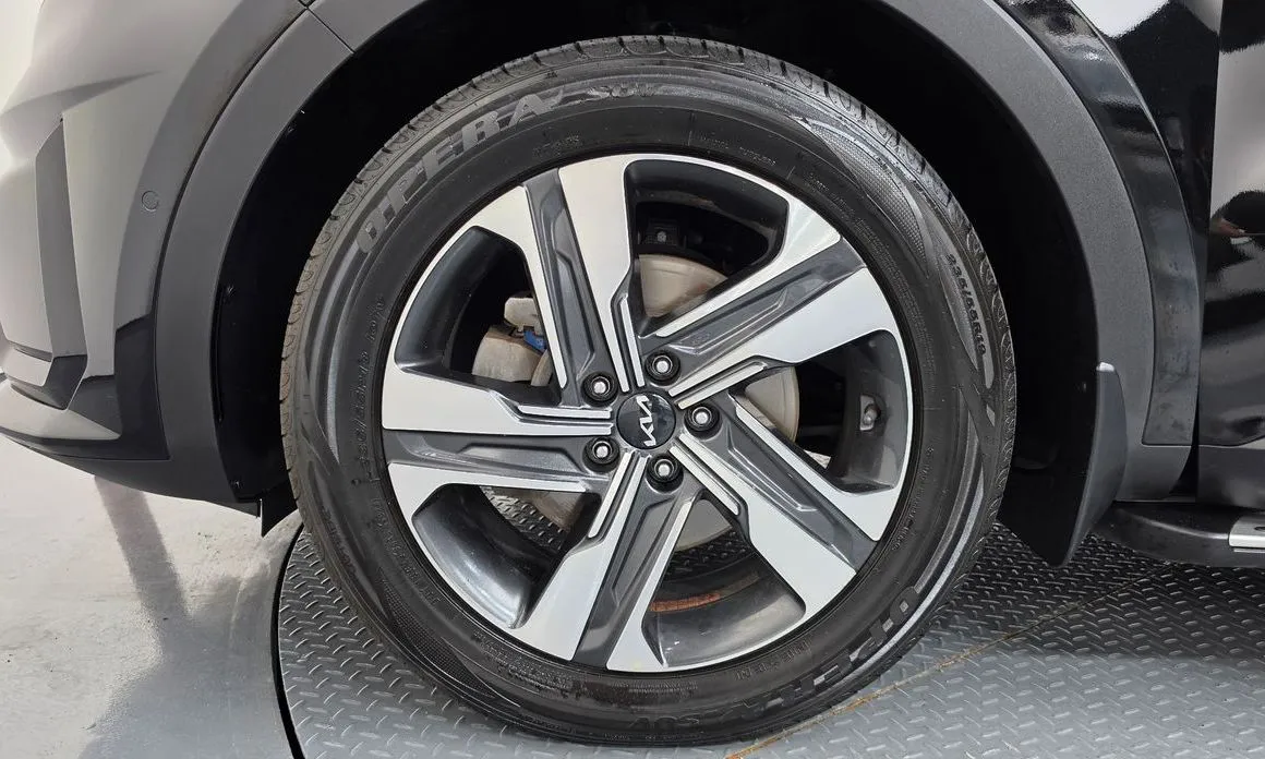 Kia Sorento — фото 9