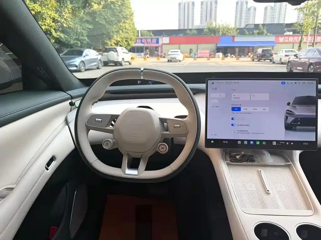 Xiaomi YU7 — фото 6
