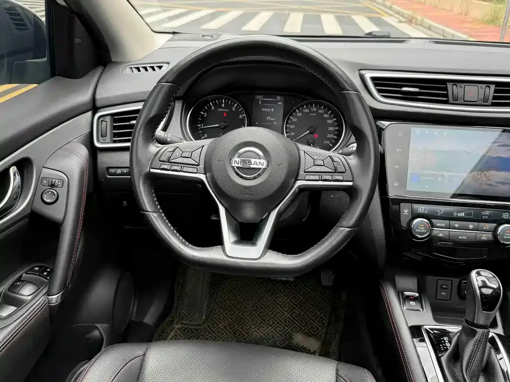 Nissan Qashqai — фото 6