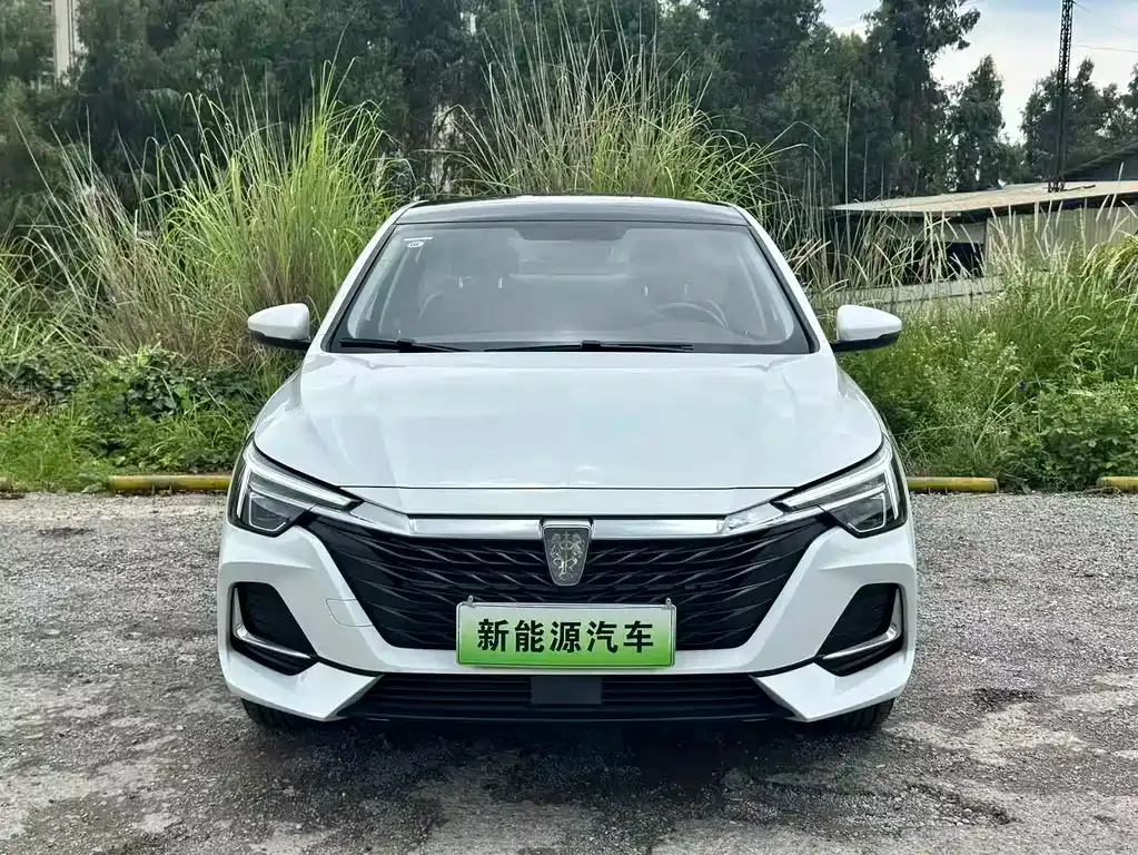 Roewe i6 MAX New Energy — фото 5