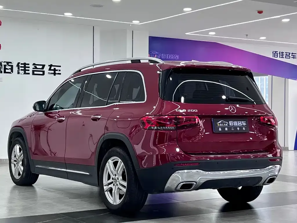Mercedes-Benz GLB — фото 5