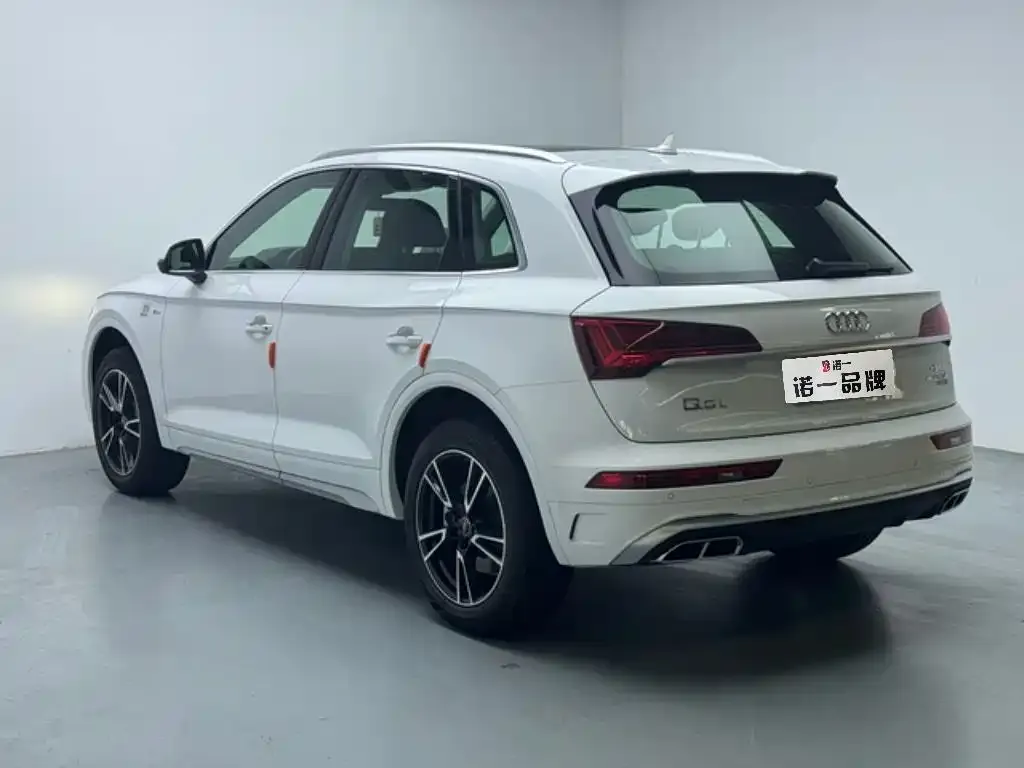 Audi Q5L — фото 2