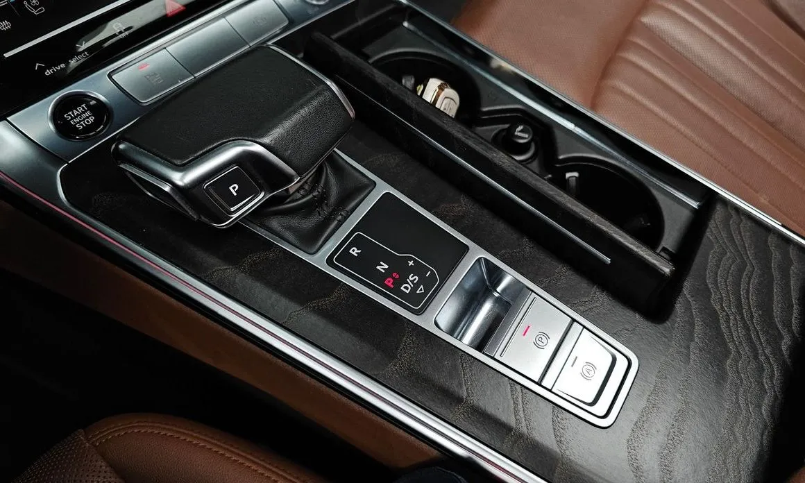 Audi A6 — фото 6