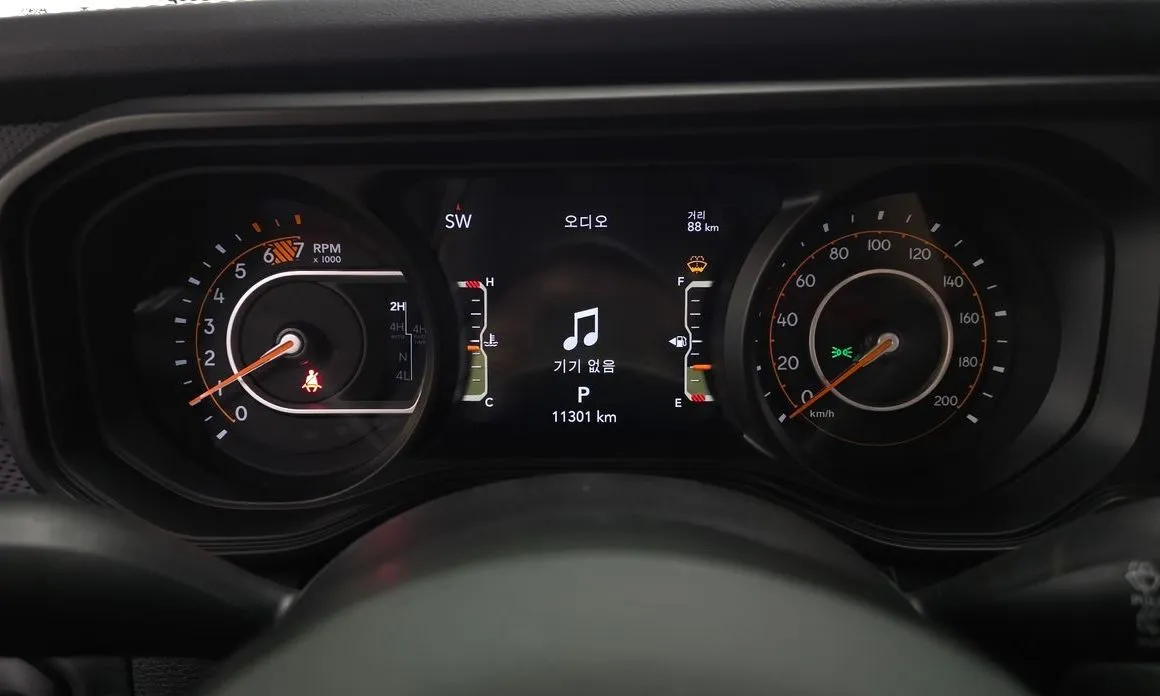Jeep Wrangler — фото 4