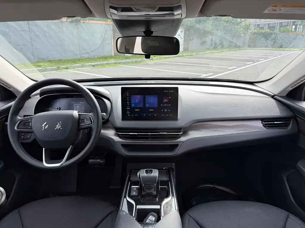 Hongqi E-QM5 — фото 4