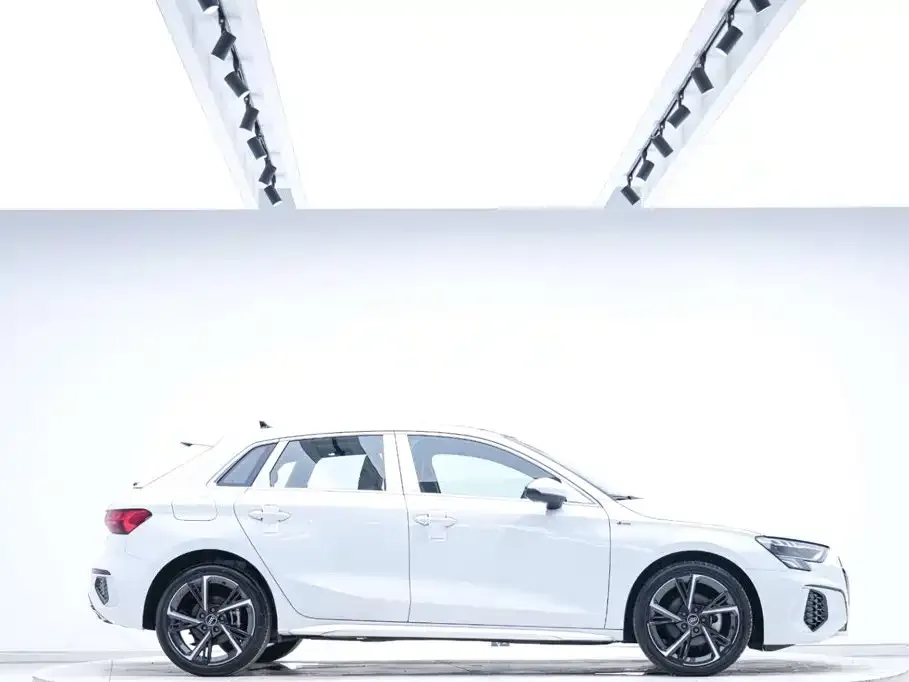 Audi A3 — фото 3