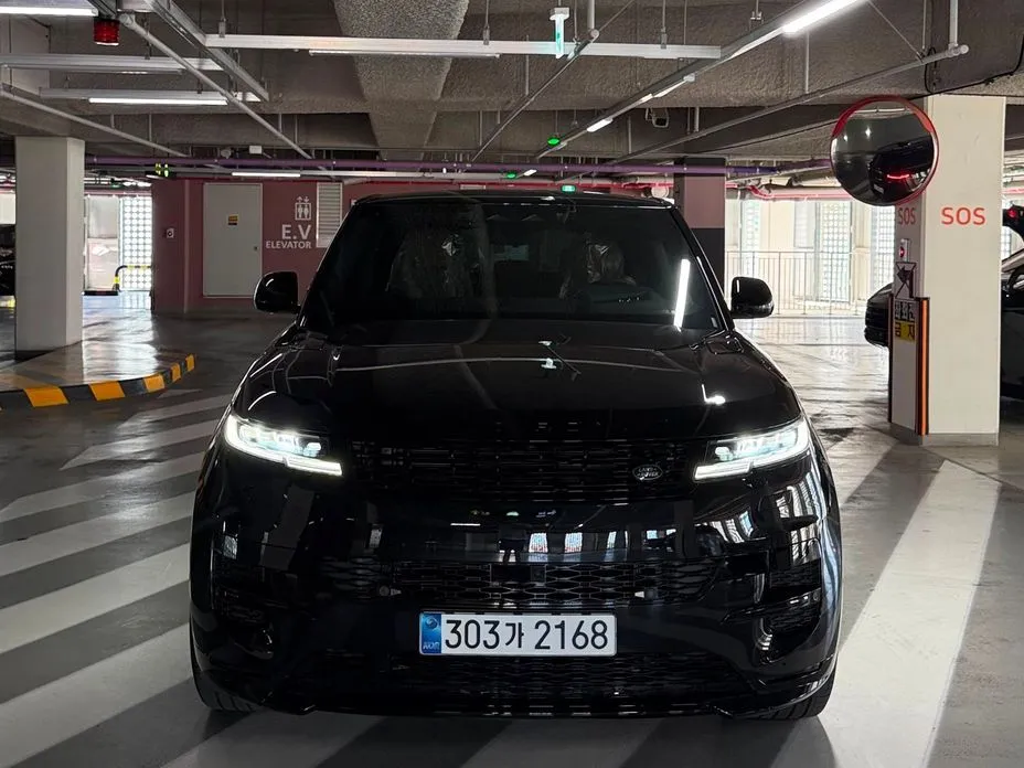 Land Rover Range Rover Sport — фото 1
