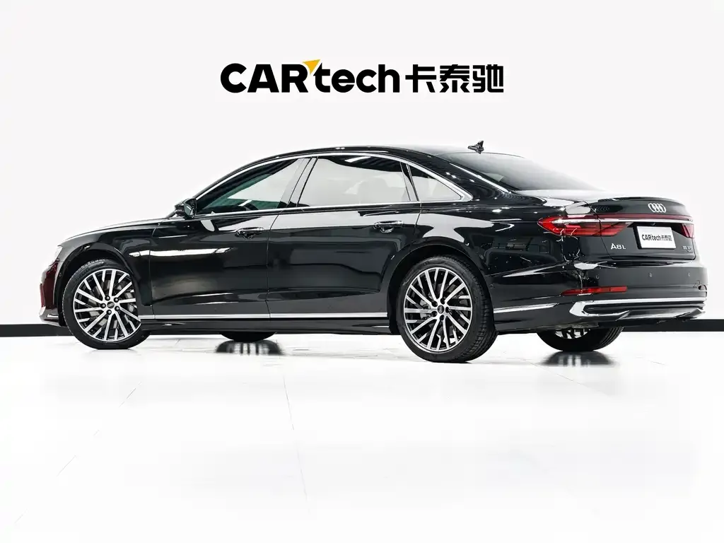 Audi A8 — фото 5