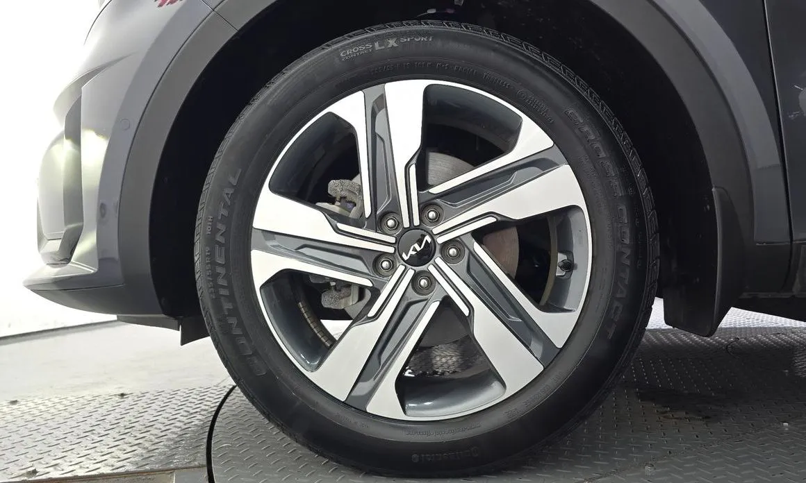 Kia Sorento — фото 6
