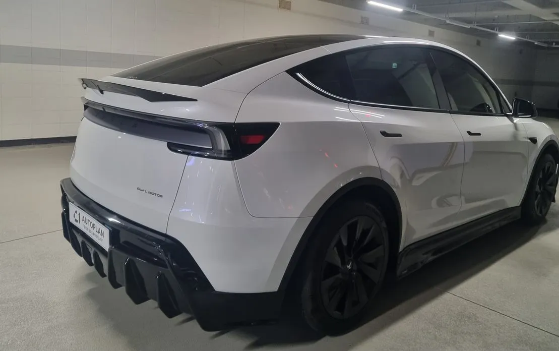 Tesla Model Y — фото 3