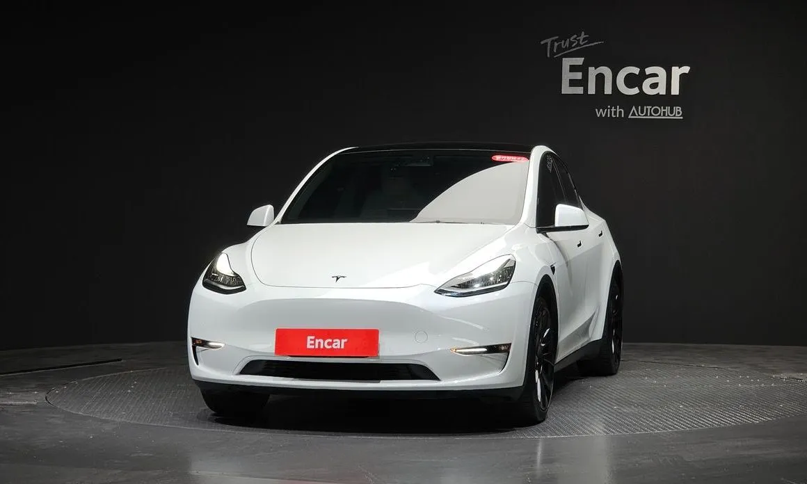 Tesla Model Y — фото 2