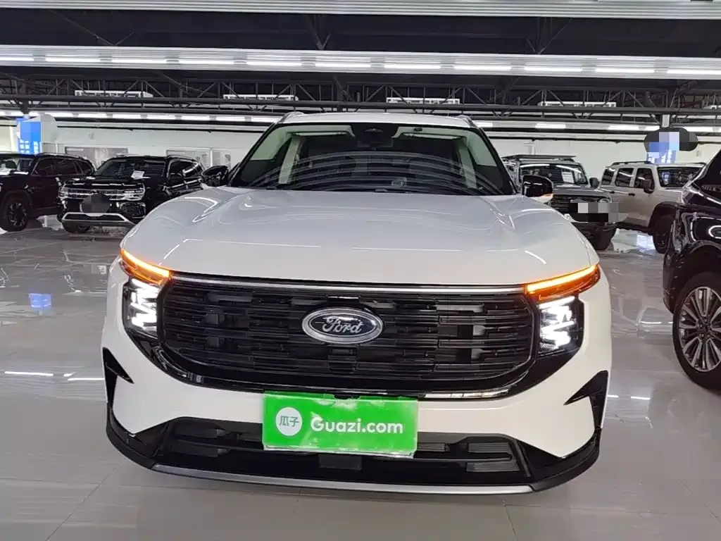 Ford Edge — фото 9