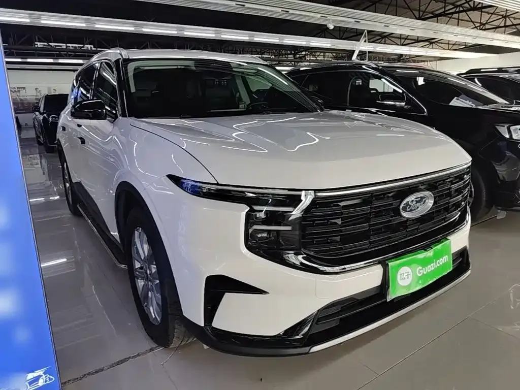 Ford Edge — фото 10