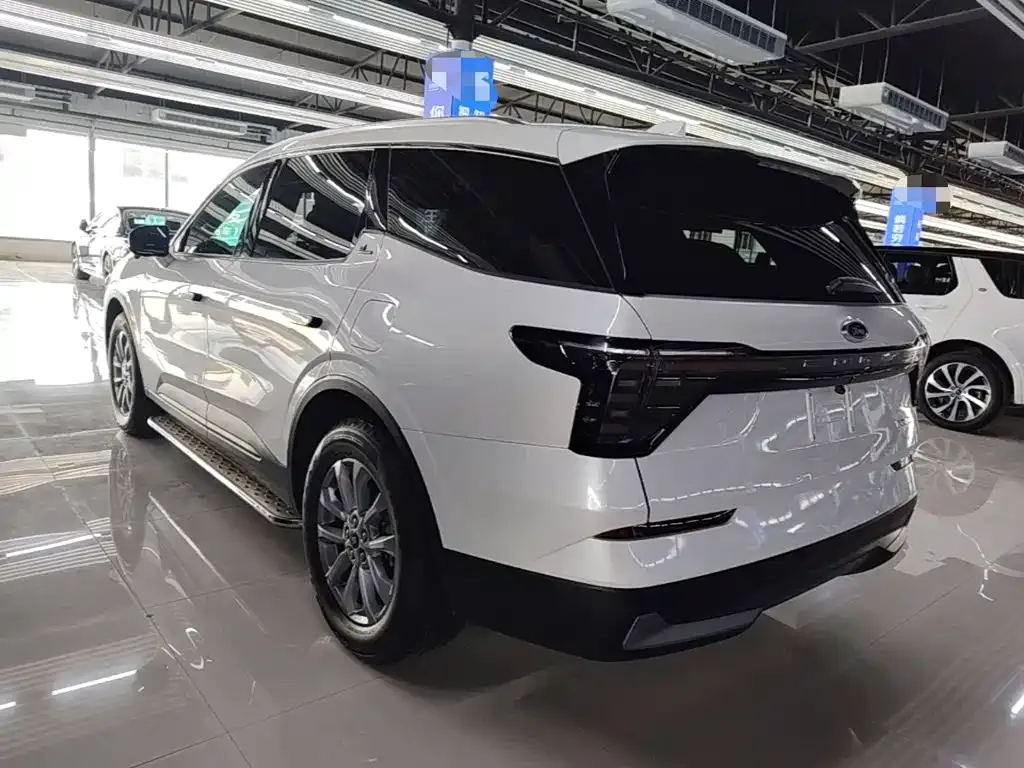 Ford Edge — фото 5