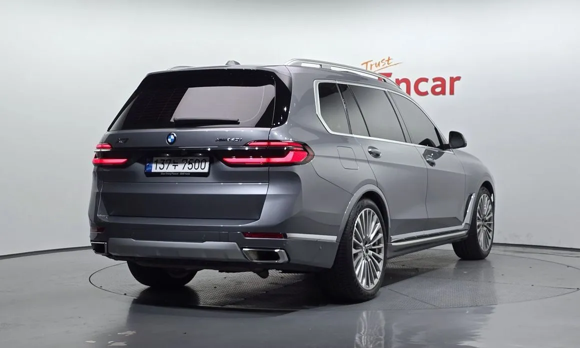 BMW X7 — фото 2