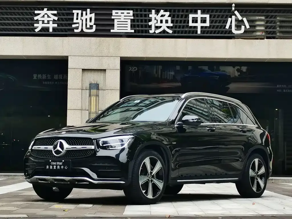 Mercedes-Benz GLC — фото 1