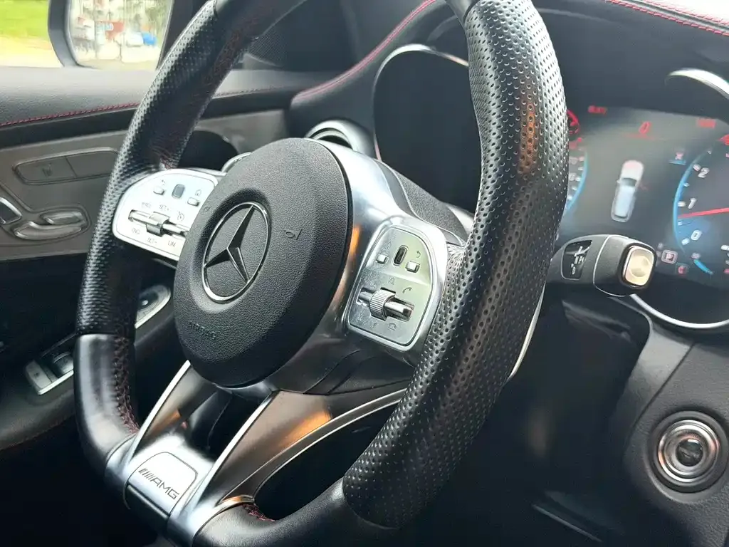 Mercedes-Benz GLC AMG — фото 3