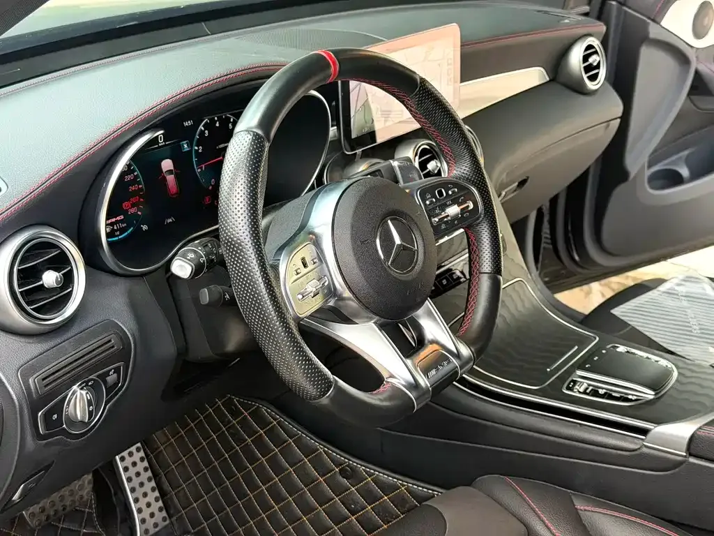 Mercedes-Benz GLC AMG — фото 7