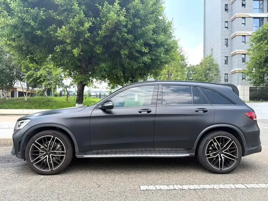 Mercedes-Benz GLC AMG — фото 10