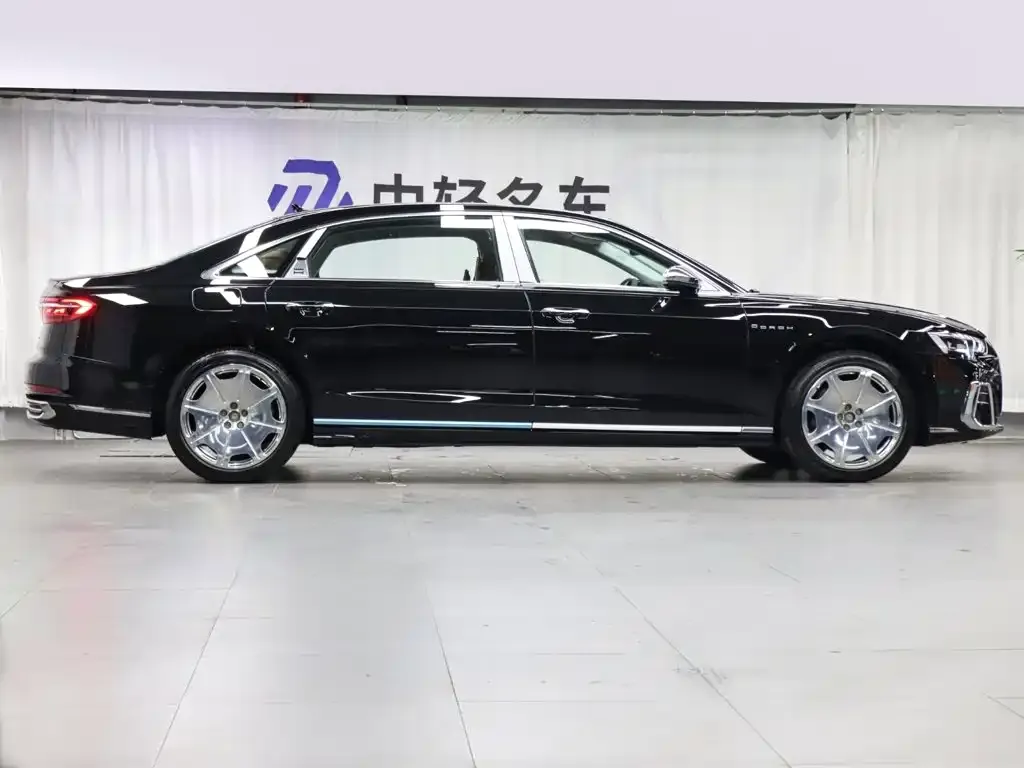 Audi A8 — фото 3