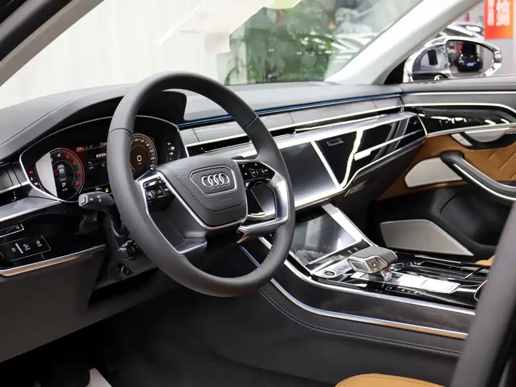 Audi A8 — фото 4