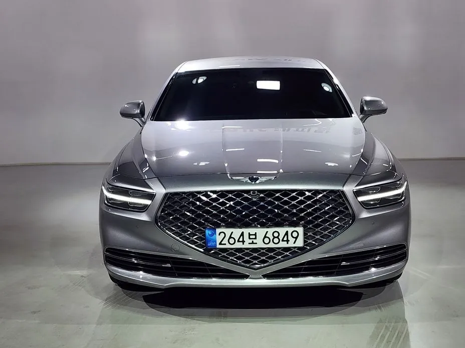 Genesis G90 — фото 1