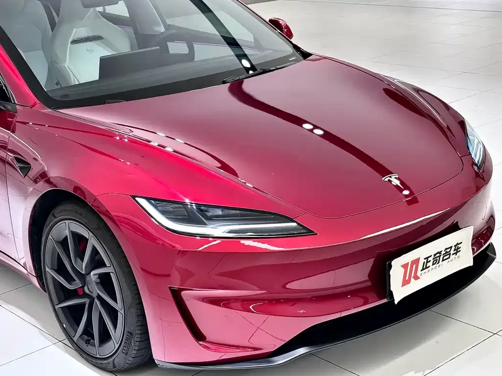 Tesla Model 3 — фото 6