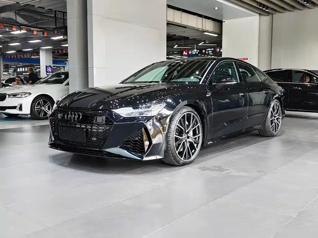Audi A7 — фото 1