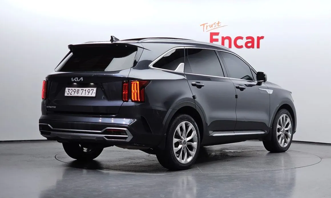 Kia Sorento — фото 4