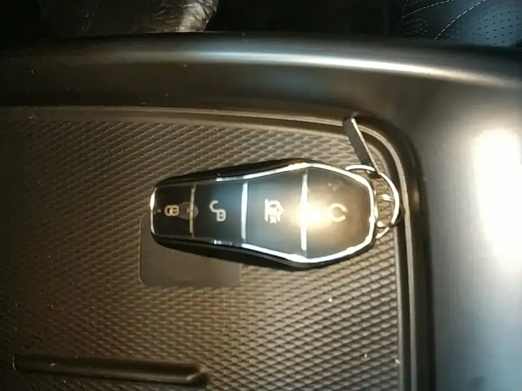 BYD Seal — фото 7