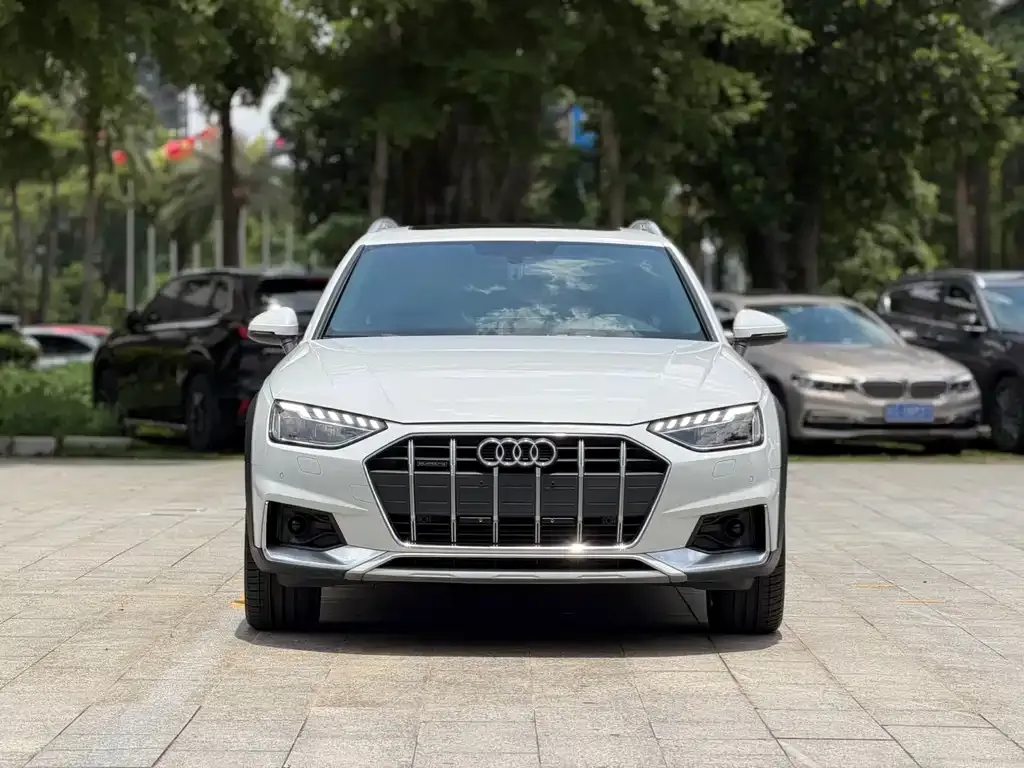 Audi A4 (Import) — фото 7