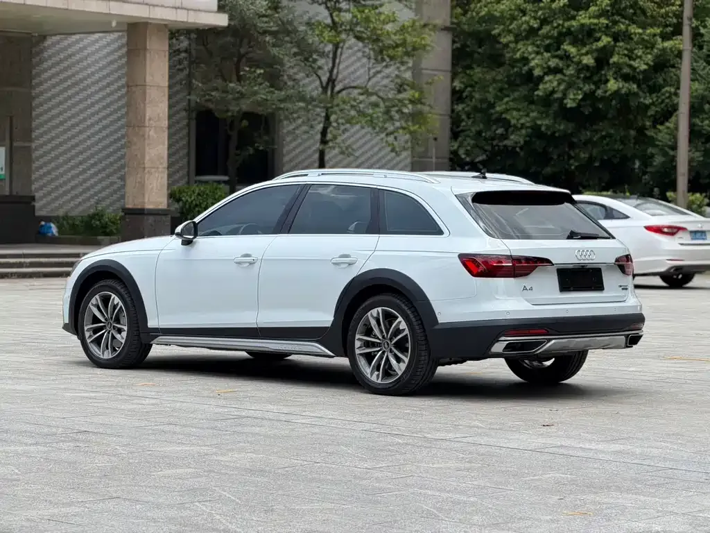 Audi A4 (Import) — фото 6