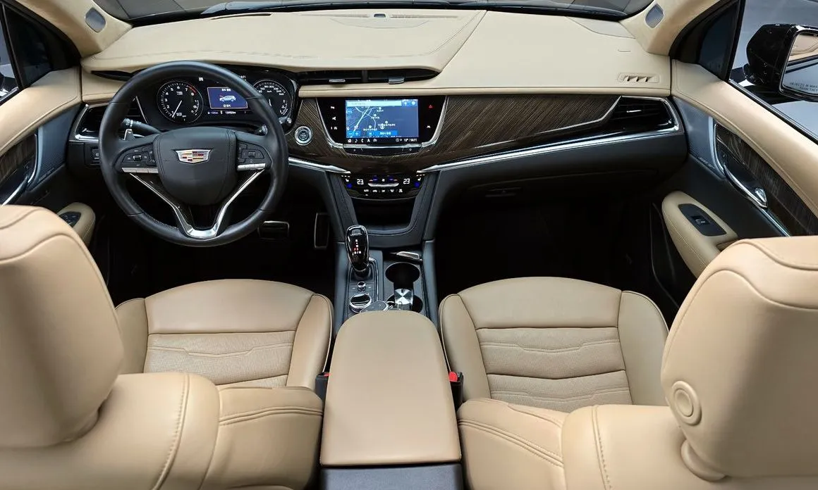 Cadillac XT6 — фото 9