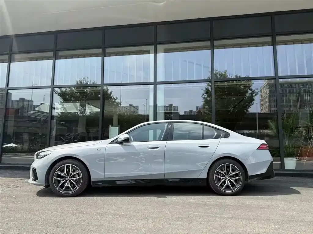 BMW 5 Series (Import) — фото 5